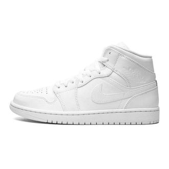Nike Jordan Schoenen, Heren, Wit, 40 1/2 EU, Witte Mid-Top Sneaker met Strak Design