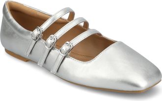 Journee Collection Women & apos;s Darlin Medium and Wide Width Dress Flats