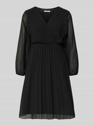 Zabaione Regular Fit Kleid aus Viskose-Mix mit V-Ausschnitt in Black, Gr&ouml;&szlig;e XL