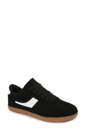 Berness Lily Gum Sole Sneaker in Black at Nordstrom Rack, Size 11