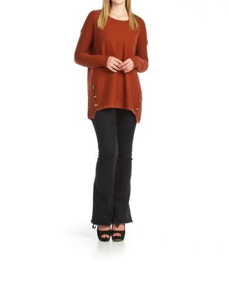 Papillon Side Button Soft Ribbed Sweater In Rust