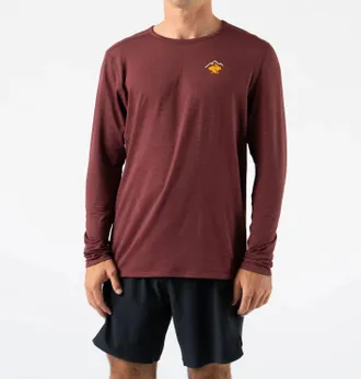 Rabbit Layer One Trail Top In Tawny