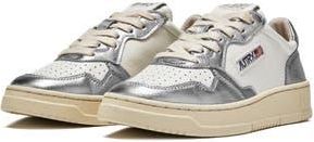 Autry Medalist Low Top Sneaker in Leather White/Silver at Nordstrom Rack, Size 11Us / 41Eu