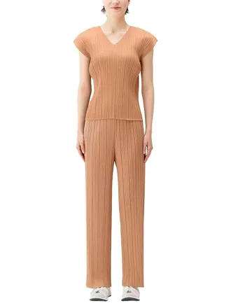 Issey Miyake Top - Beige