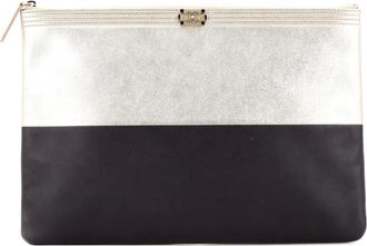 Chanel Bicolor Boy O Case Metallic Goatskin and Calfskin Large clutch bag - Nero