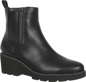 Vionic Womens Aria Water Resistant Boots In Black Leather