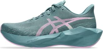 Asics Novablast 6 sneakers da corsa in verde acqua e lilla tenue