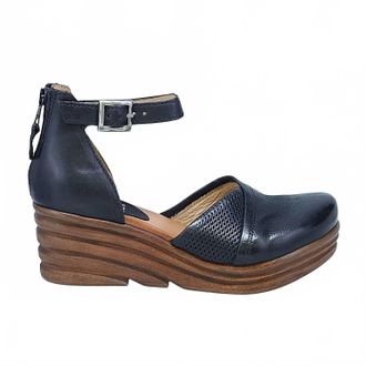 Miz Mooz Womens Acadia Closed-Toe Wedge In Black