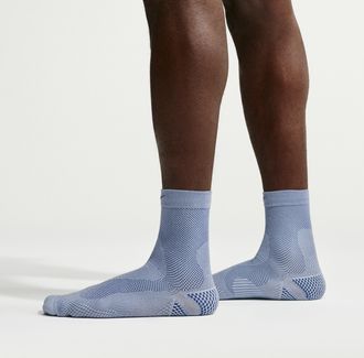 Nike Unisex Run Lightweight Running Micro-Crew Socks (1 Pair) in Blue | IB6114-441