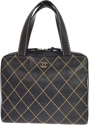 Chanel Surpique Zip Around Satchel Quilted Leather Black Leather Handbag (Pre-Owned)