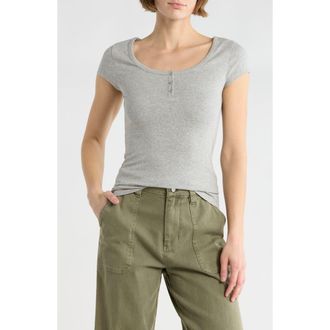 Abound Short Sleeve Henley T-Shirt in Grey Soft Heather at Nordstrom Rack, Size X-Small