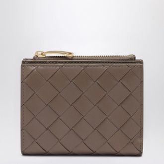 Bottega Veneta Small bi-fold Intrecciato wallet in beige Pinecone