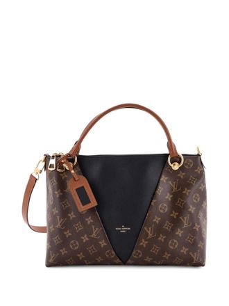 Louis Vuitton V Tote Monogram Canvas and Leather MM shoulder bag - Zwart