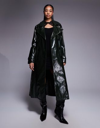 River Island Trench in pelle sintetica effetto coccodrillo verde scuro-Neutro