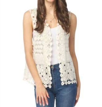 Papillon Crochet Open Vest In Cream