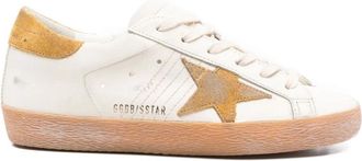 Golden Goose Oker Sneakers met Witte Ster Patch - Dames - Sneakers - Wit - 38 EU - Schoenen