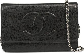 Chanel Borsa a tracolla in pelle con logo inciso - Nero