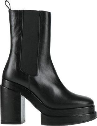 Paloma Barceló Ankle boots