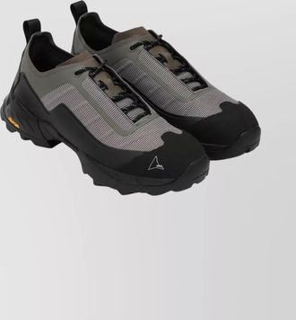 Roa low-top sneaker featuring contrast panels