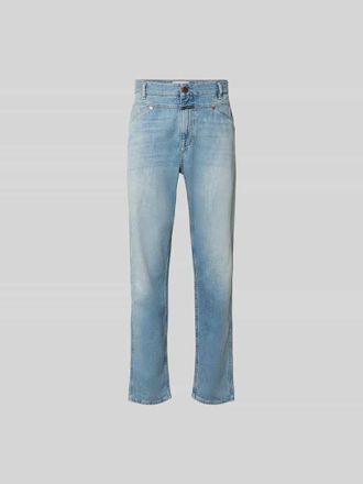 Closed Closed Straight Fit Jeans mit Logo-Patch in Hellblau, Gr&ouml;&szlig;e 30/32