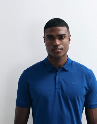 HUGO BOSS HUGO Red - Donos - Polo blu con stampa del logo sul petto