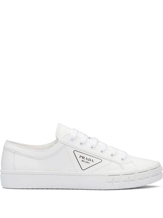 Prada: White Sneakers / Trainer now up to −50% | Stylight