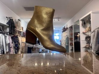 Coclico Womens Kukiko Boot In Gold Metallic