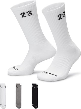 Nike Jordan Essentials Crew Socks (3 Pairs) in Multicolor | DA5718-911