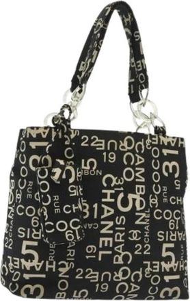 Chanel Pre-owned Shoulder Bags, female, Black, Size: ONE SIZE Pre-owned Canvas chanel-bags