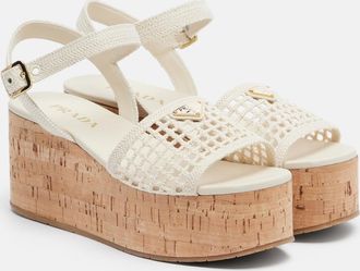 Prada Sandalias con plataforma de croch&eacute;