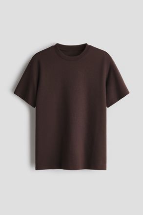H&M Cooling T-Shirt in Regular Fit - Brown
