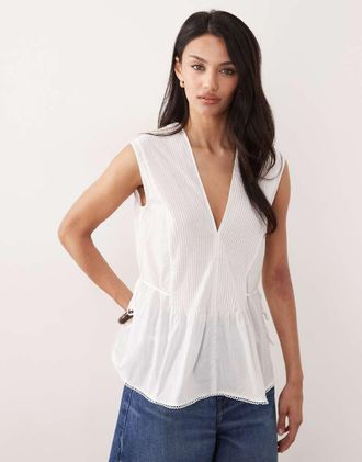 Arket Top senza maniche bianco stretto in vita con peplo
