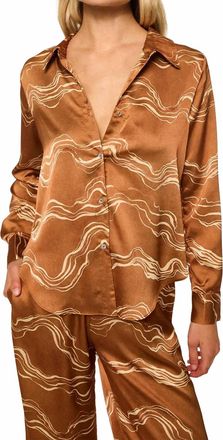 Misa Celine Top In Bronze Linear Wave