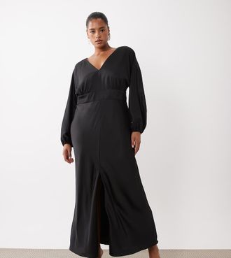 Forever New Vestito lungo in raso nero con scollo a V, maniche a pipistrello e spacco sul davanti-Arancione