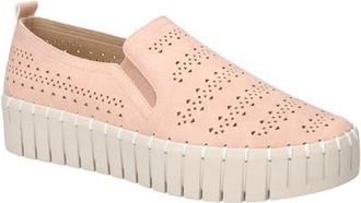 Easy Street Peppy Slip-On Platform Sneaker in Blush at Nordstrom, Size 7.5