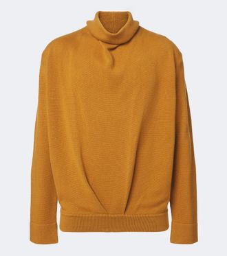 Valentino Garavani Dolcevita in cashmere