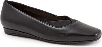 Softwalk Vianna Flat in Black at Nordstrom Rack, Size 5.5