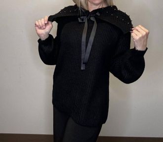 Papillon Shoulder Stud Detail Sweater In Black