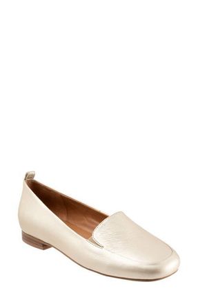 Softwalk Kingston Loafer in Champagne at Nordstrom, Size 9.5