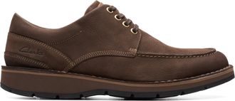 Clarks Gravelle Low in Brown Nubuck