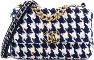 Chanel Borsa a tracolla 19 media in tweed trapuntato con battente - Blu