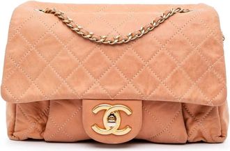 Chanel Borsa a spalla Chic in pelle di vitello trapuntata con battente 2011 - Arancione