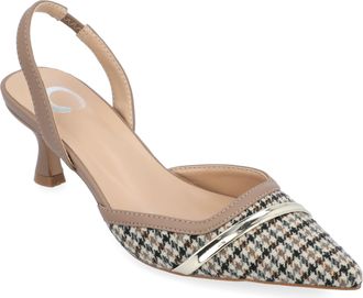 Journee Collection Womens Nellia Medium and Wide Width Pumps