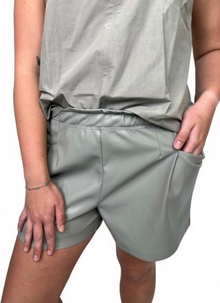 M&eacute;lissa Nepton Hudson Faux Leather Short In Green