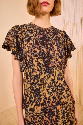 Ulla Johnson Nejma Flutter Sleeve Blouse In Savannah