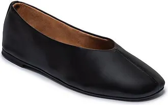 Bernardo Meredith Glove Ballet Flats