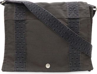 Hermès Black Gray Canvas Shoulder Bag (Pre-Owned)