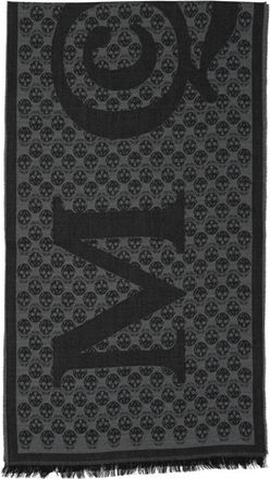 Alexander McQueen Stijlvol Multi-Logo Grijs Sjaal - Heren - Wintersjaals - Grijs - ONE Size - Wol - Accessoires