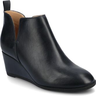 Journee Collection Women & apos;s Mylee Medium and Wide Width Booties