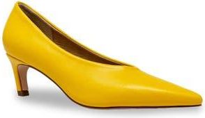 Chase + Chloe by Intouch Footwear Zandra Pointed Toe Pump in Yellow Pu at Nordstrom Rack, Size 6.5